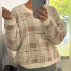 New! Plaid Cream Long Sleeve Sweater for Women size XL